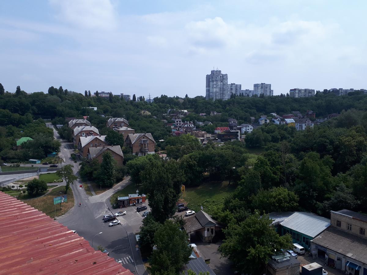 Vremena Goda Apartments Kiev Luaran gambar